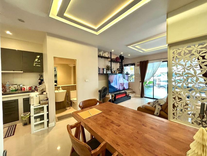 ขายทาวน์โฮม/โฮมออฟฟิศ 3 ชั้น | บ้านกลางเมือง พระราม 9 - รามคำแหง ทำเลใจกลางเมือง เดินทางสะดวก เลียบด่วน ฉลองรัช ใกล้ ม.รามคำแหง Baan Klang Muang Rama 15