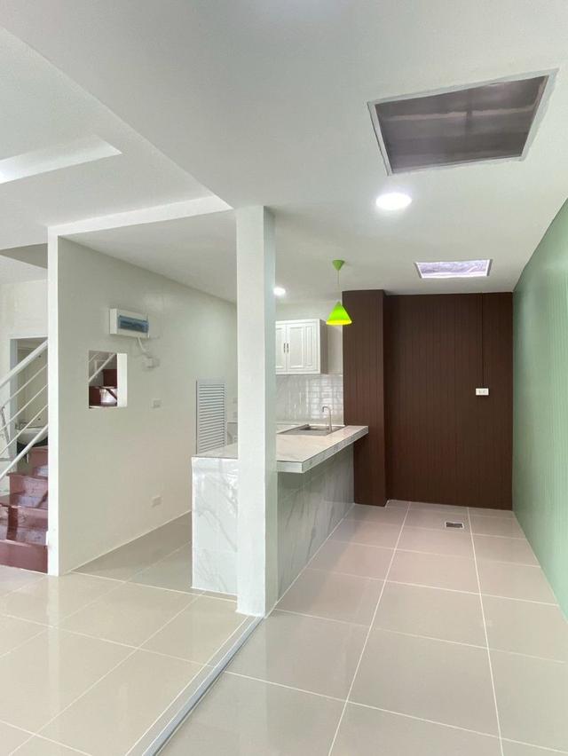 ขาย ทาวน์เฮาส์ 2 ชั้น ,เนื้อที่ 38 ตารางวา หมู่บ้านเดอะวิลล่า วงแหวน-รามอินทรา ซอยคู้บอน 27 แยก 10 แขวงท่าแร้ง เขตบางเขน กรุงเทพฯ 7