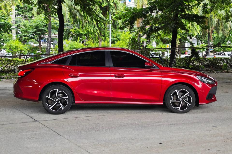 2023 MG 5 1.5 D+ Sunroof AT มือเดียวป้ายแดง ไมล์น้อย รูปย่อยที่ 4