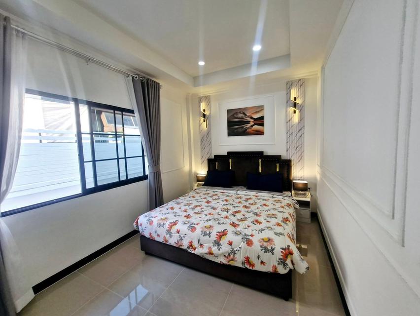 For rent pool villa Pattaya Land and house 9