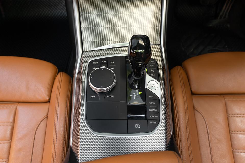 “BMW 330e M Sport Plug-in Hybrid” ปี2020 รูปที่ 12