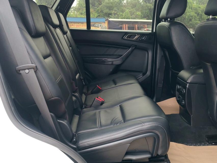 Ford Everest 8