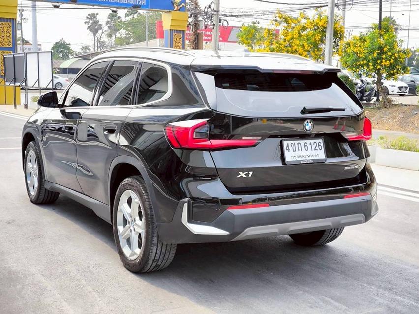 รหัสรถ KPV6126 2023 BMW X1 1.5 sDrive18i 16
