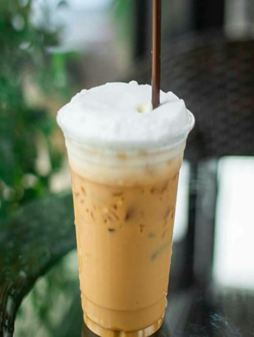 ร้าน กาแฟโรงนม , ชา, กาแฟสด, น้ำผลไม้ปั่น, น้ำดื่มชงตามสั่ง