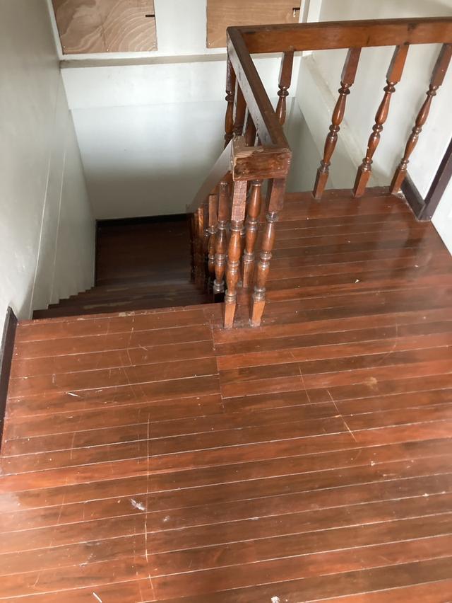 ขายด่วนบ้านเดี่ยว 2 ชั้น รามอินทรา 34แยก 13(บ้านมุม)  4 นอน 2 น้ำ ใกล้ถนนใหญ่-ทางด่วน- BTS สีชมพูและสีเทา(อนาคต)  ราคา ลดสุด 2.6ล้บ. (จาก 3.2 ลบ.๗ 5