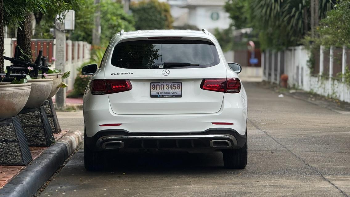 BENZ GLC220d AMG Dynamic ปี 2022 รถมือเดียว ดีเซลตัวท็อป AMG รถสวย ออปชันแน่น SUV หรู ขับดี ประหยัด ใช้งานได้ยาวๆ รูปที่ 10