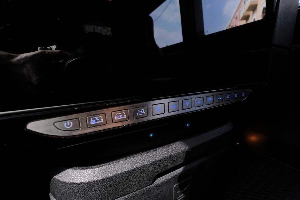 volkswagen Caravelle T6 ปี 2017 17