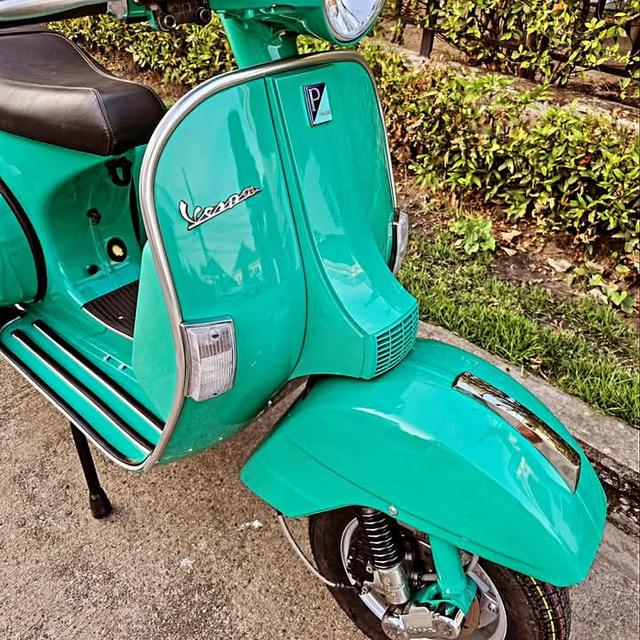 Vespa PX สีเขียว 4