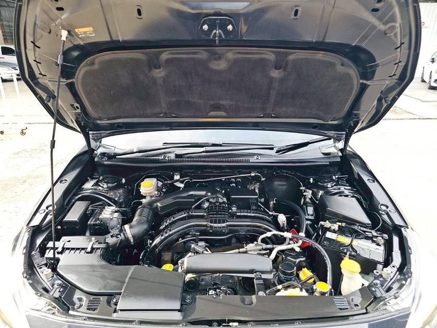 รหัสรถ SEZ1939 Subaru XV 2.0 I-P Minor Change เกียร์ ออโต้ เบนซิน สี เทา ปี 2018 6