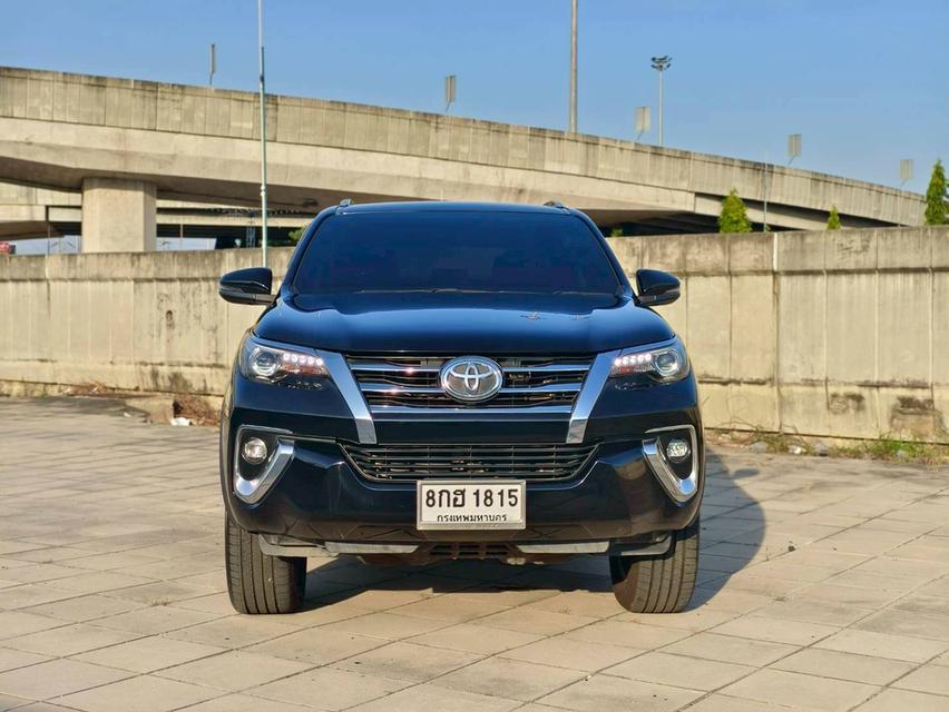 TOYOTA FORTUNER 2.4 V 4WD ปี 2019  2