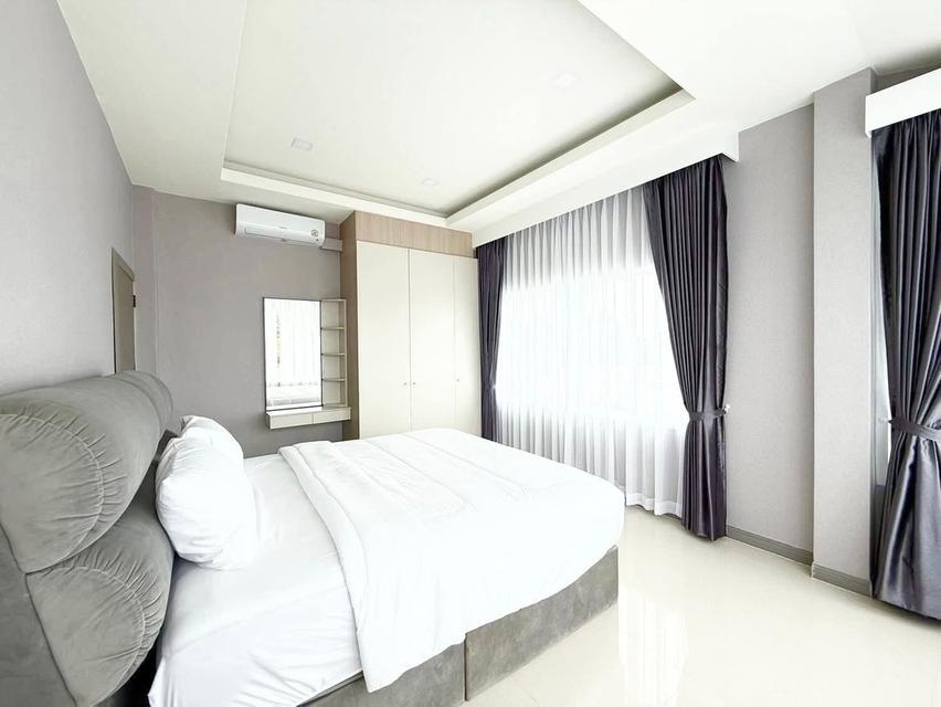 2 storry Luxury Pool villa for sale and rent 16