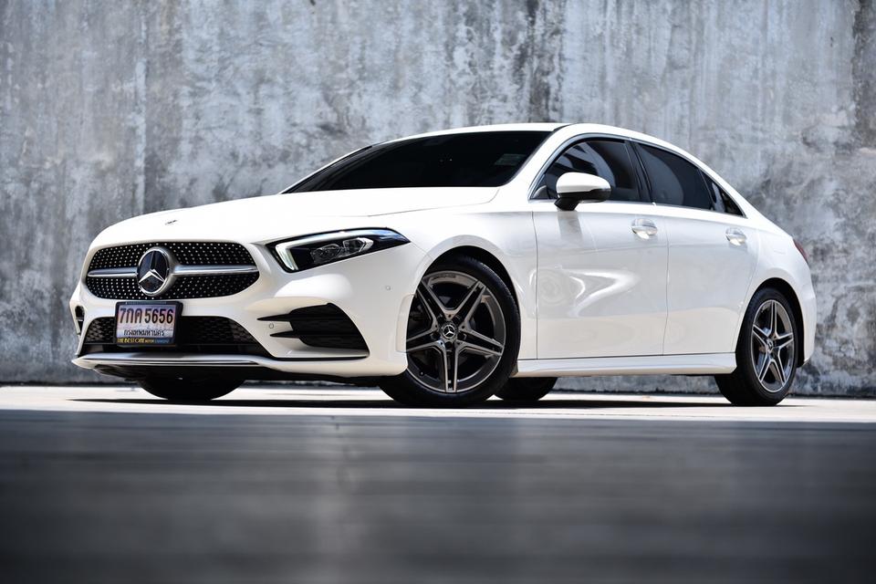TOP OPTION เพียง 60,000 กิโล AMG DYNAMIC รถศูนย์ Benz Thailand ทะเบียนคืน"🎊🎖️2022 Mercedes-Benz A200 AMG Dynamic W177 รูปย่อยที่ 3
