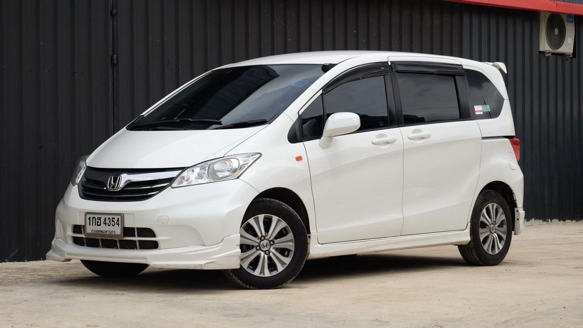 (แจ้งรหัสรถ KN4354) HONDA FREED, 1.5 SE ปี2013
