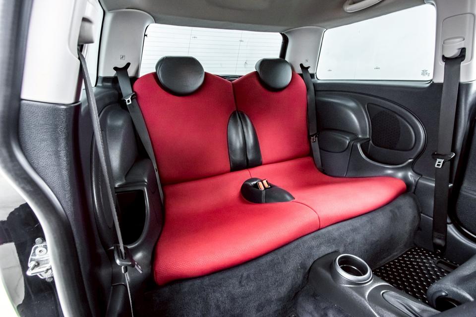 MINI COOPER 1.6 RHD COUPE (R50) 2006 10