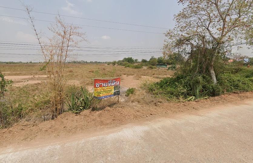 ขาย ที่ดินในหมู่บ้านโคราช 3-3-75 ไร่ เจ้าของขายเองที่  0863771698 มีไฟฟ้า- 4