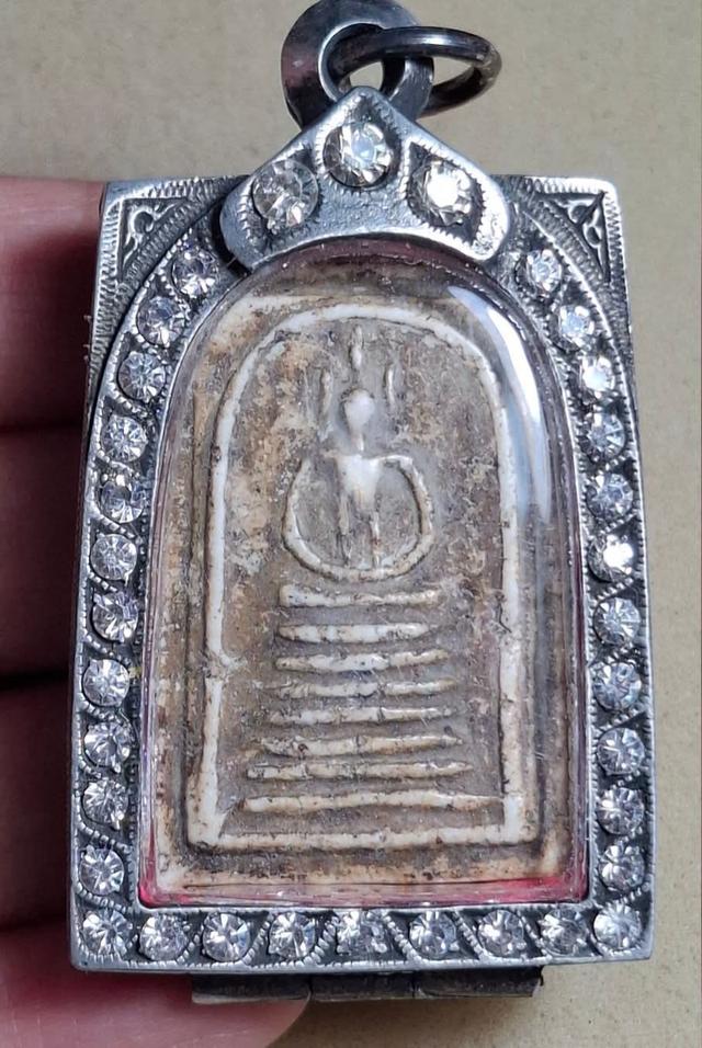 พระเครื่องเครื่องราง