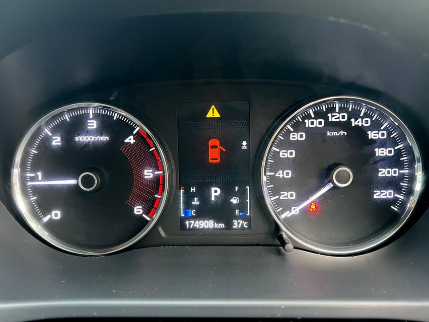 ขาย Mitsubishi Pajero 2.4GT ปี16 9