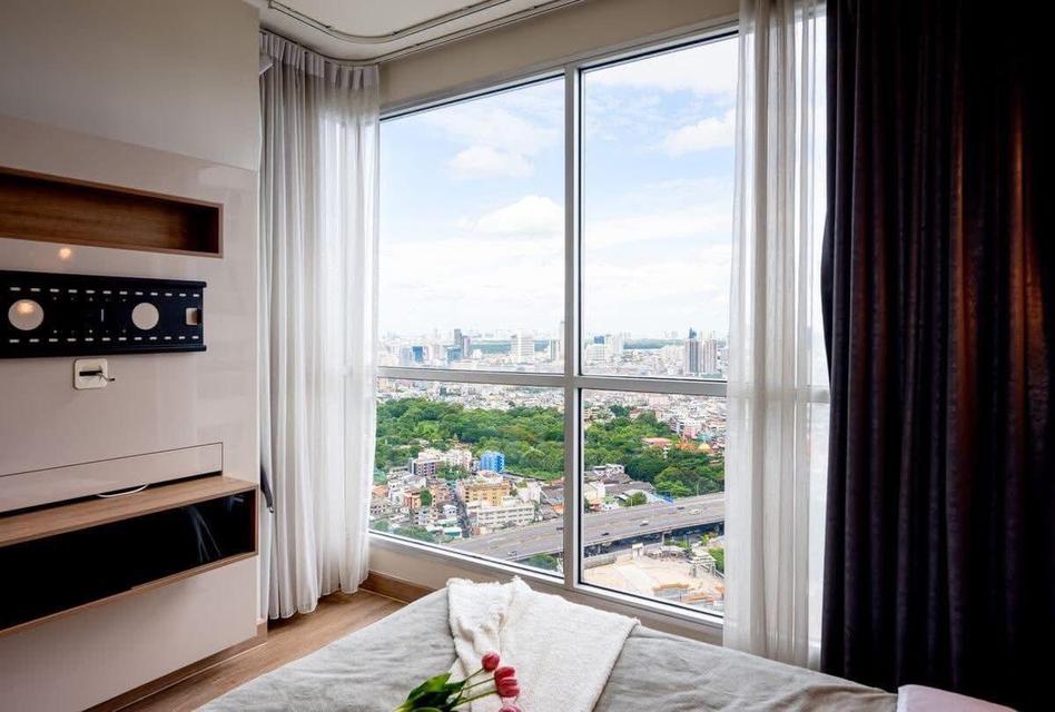 ลดราคา! ขาย/ให้เช่า คอนโด Rhythm Sathorn ห้อง Combine หรู 85.29 ตร.ม. วิวโค้งเจ้าพระยา 180° ชั้น 38 ติด BTS สะพานตากสิน 3