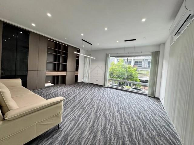 ขาย โฮมออฟฟิศ 4 ชั้น 500 ตรม. โครงการ บี สแควร์ พระราม 9-เหม่งจ๋าย 5