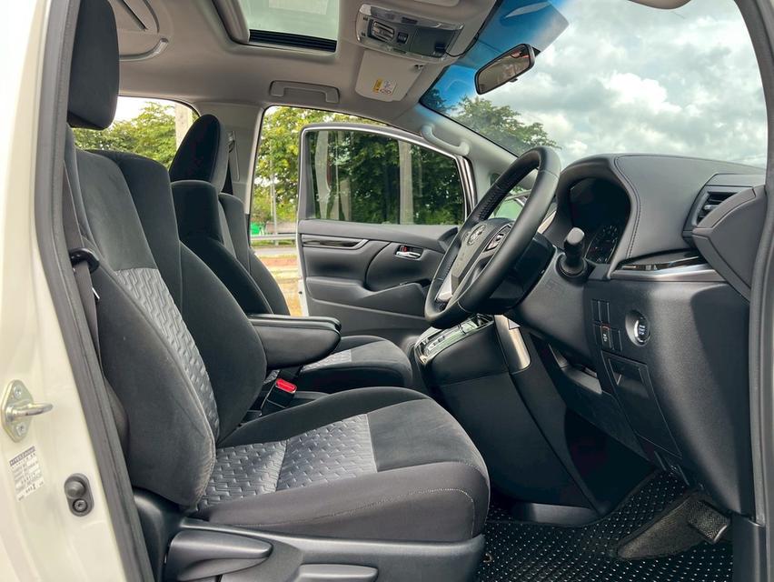 Toyota Vellfire 2.5 V เบนซิน AT 2015 รถสวย สภาพดี 15