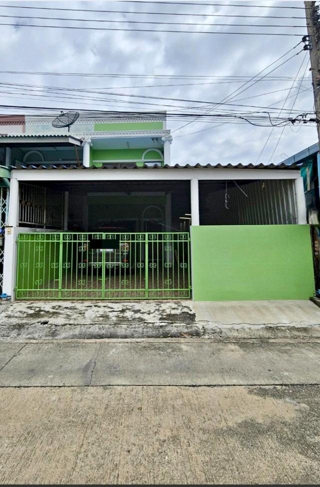 ทาวน์โฮม 2ชั้น 34ตร.ว. รีโนเวทใหม่ พร้อมอยู่เงียบสงบเป็นส่วนตัว แต่ใกล้สิ่งอำนวยความสะวด 1