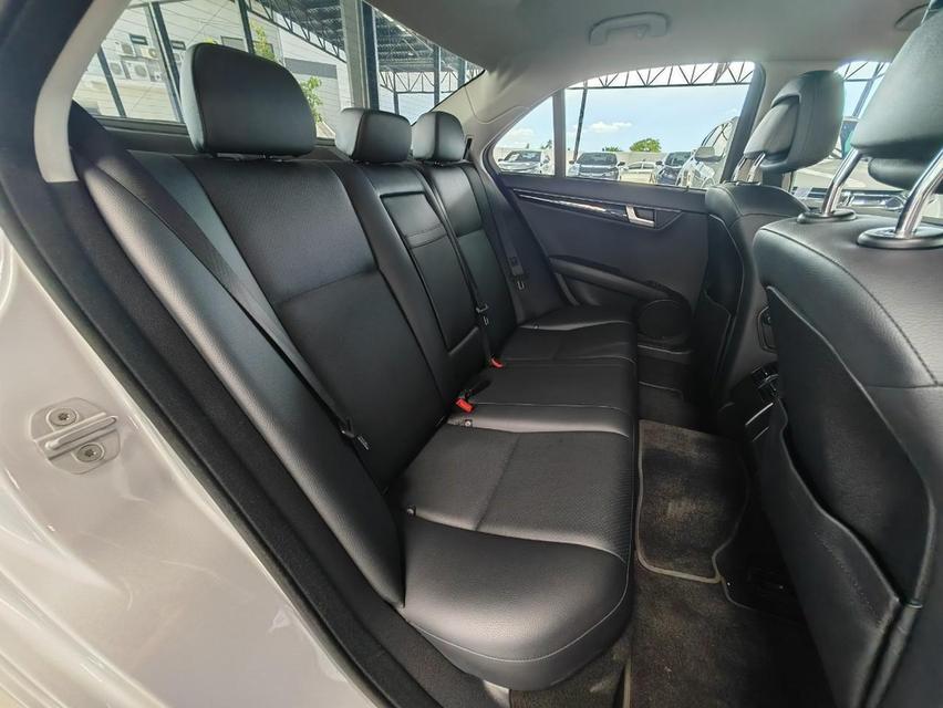 BENZ C200 CGI 1.8 W204 11