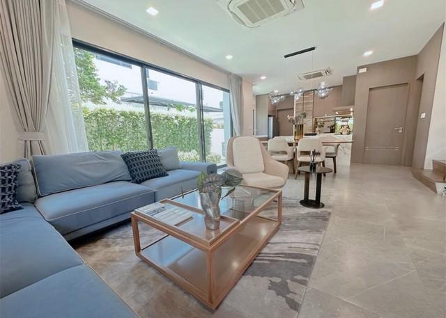 ขายหรือให้เช่า บ้านเดี่ยว 2 ชั้น มัณฑนา กม.15 บางนา-ตราด 85 ตร.วา แบบ Premier Fully Furnished พร้อมเข้าอยู่ 1
