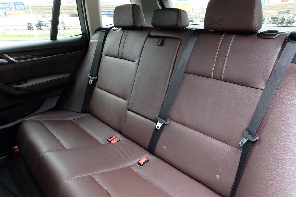 รหัสรถ TNS8016 BMW X3 2.0d HIGHLINE LCI ดีเซล ปี 2016 14