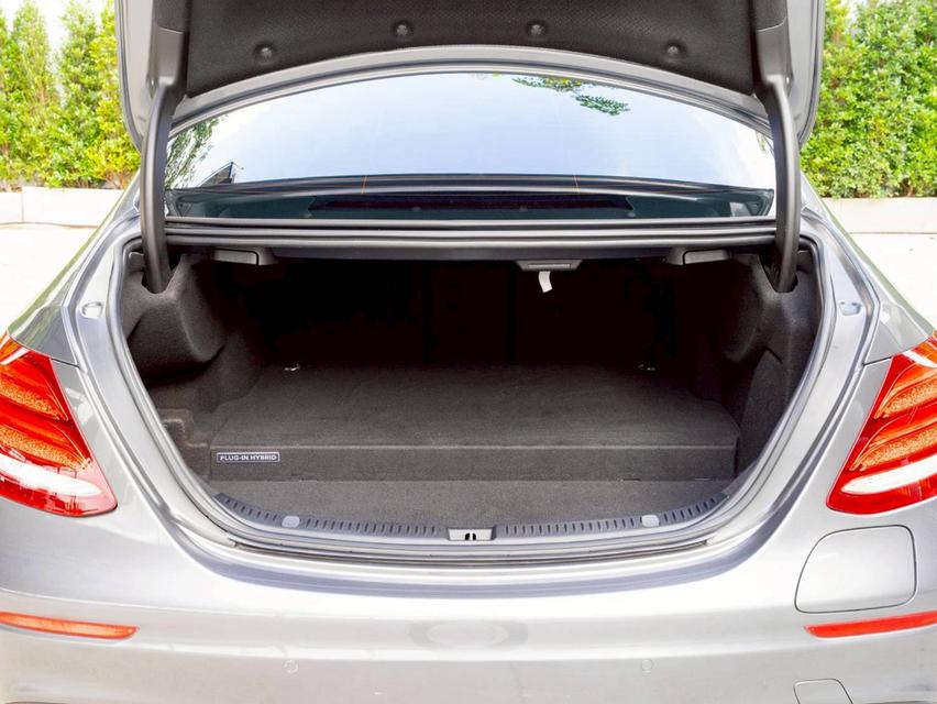 Mercedes Benz E350e AMG Dynamic Plug-in Hybrid (W213) ปีจด 2020 13