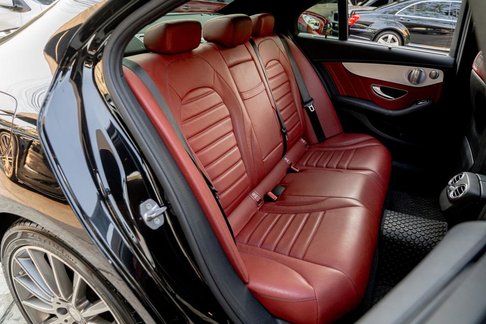 Mercedes-Benz C350e AMG Plug-in Hybrid ปี2018 ⭐️เข้าแล้วค่ะ! 𝘽𝙀𝙉𝙕 𝘾𝟯𝟱𝟬𝙚 เบาะสีแดง ราคาโดนใจ ❤️‍🔥 6