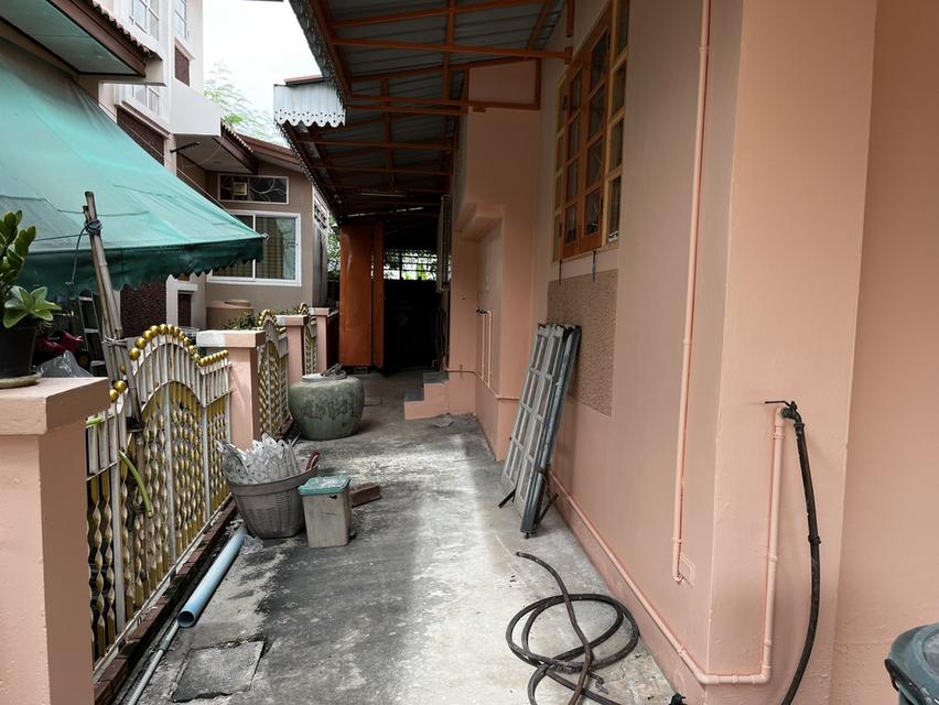 บ้านเดี่ยวหมู่บ้านวรารมย์เพชรเกษม 81  5