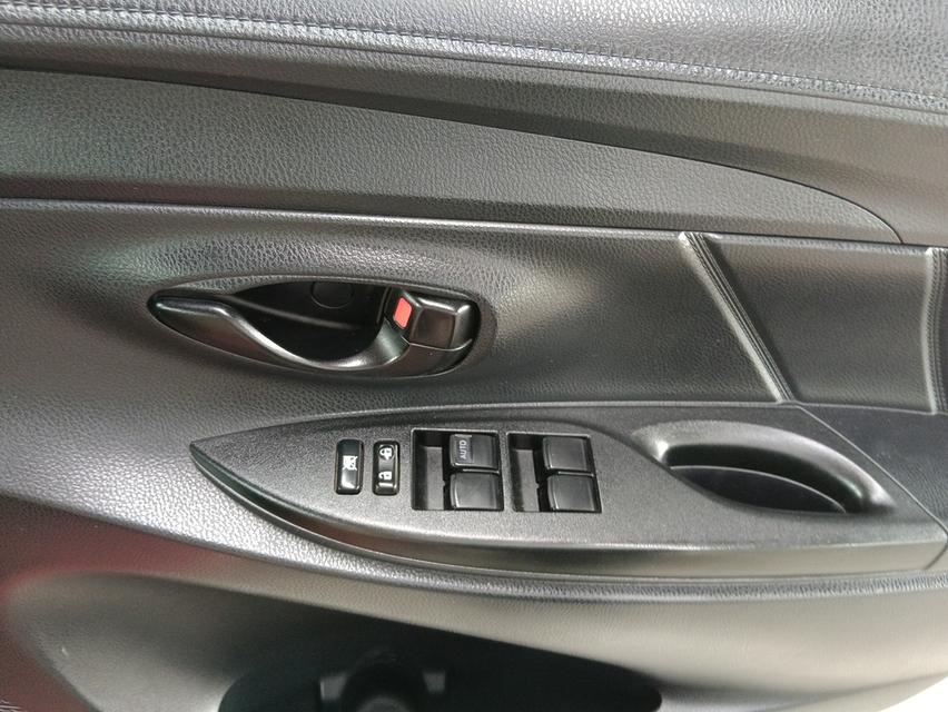 Yaris 1.2E A/T ปี2014 16