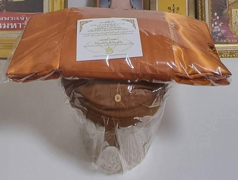 ผ้าไตรจีวรผ้ามัสลิน ครบชุดใหญ่ราคาส่ง