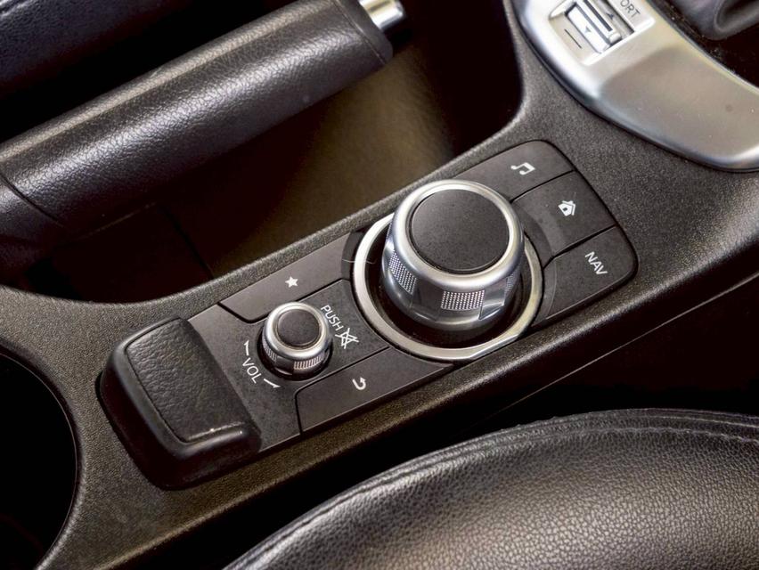 Mazda 2 1.3 C Sport (MNC) ปีจด 2022 8