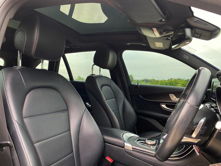 Mercedes-Benz GLC250d 4MATIC AMG Dynamic ปี 2015 เลขไมล์ 77,xxx km.