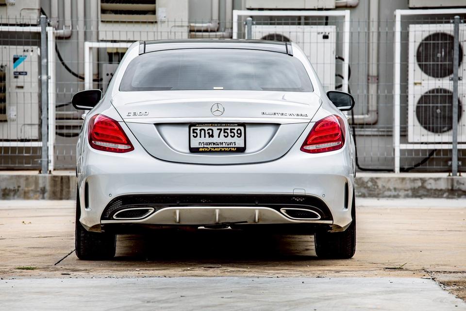 Benz C300 AMG Bluetec ปี 2015 สีเทา เบาะแดง  6