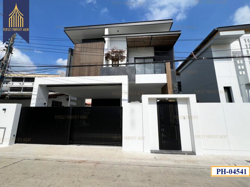 ขาย บ้านเดี่ยวใหม่ Modern สุขุมวิท วชิรธรรมสาธิต 2