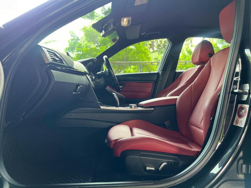 BMW 330E Year 2017 18