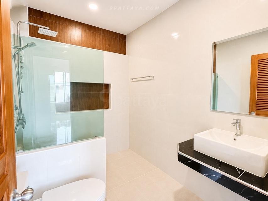 For Sale — New Pool Villa in Huai Yai, PattayaNew pool villa for sale in Huai Yai, Pattaya. Residential home under construction, suitable for family l 5