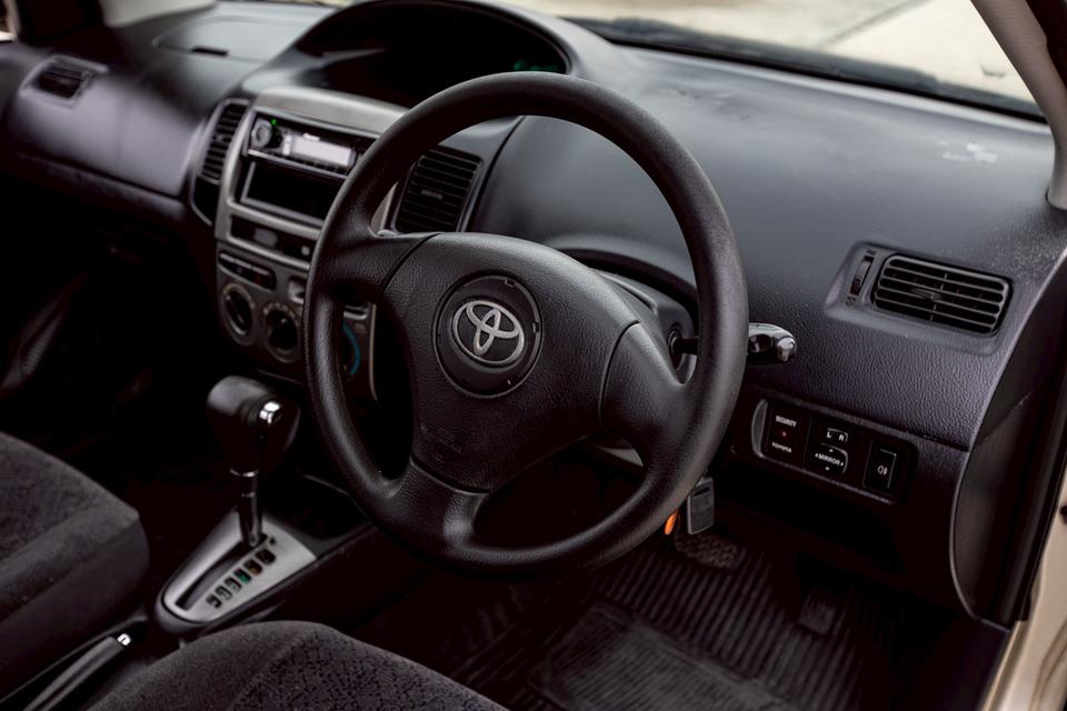 Toyota Vios 1.5S ปี 2005 เกียร์ออโต้ รุ่นท๊อปสุด สีน้ำตาล  17