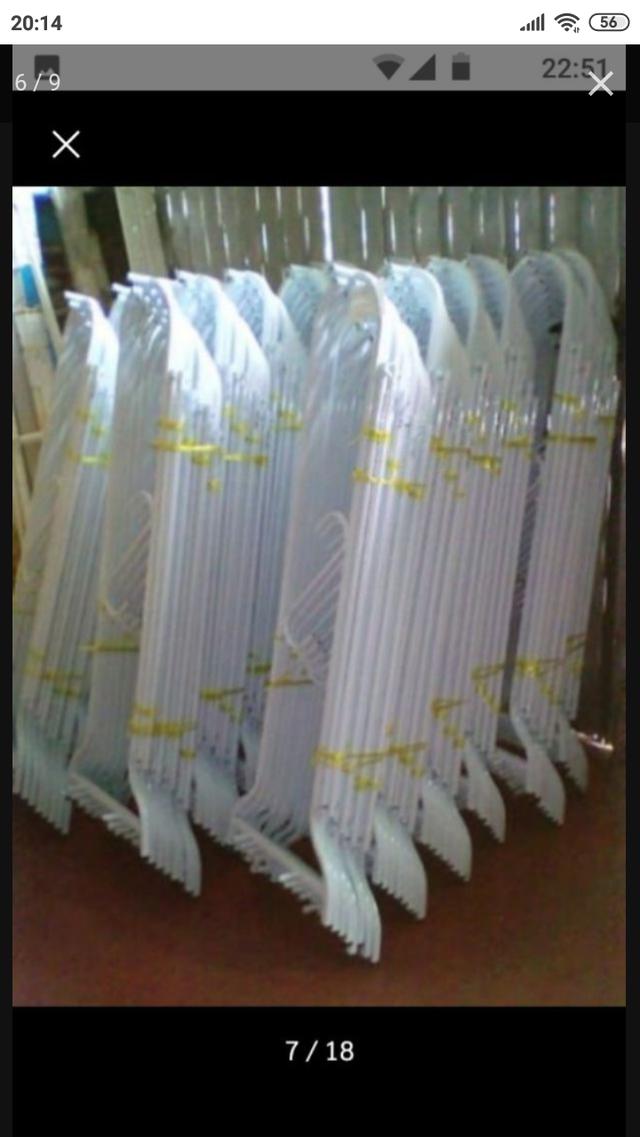 ราวแขวนเสื้อเหล็กสี่เหลี่ยม สีขาว
