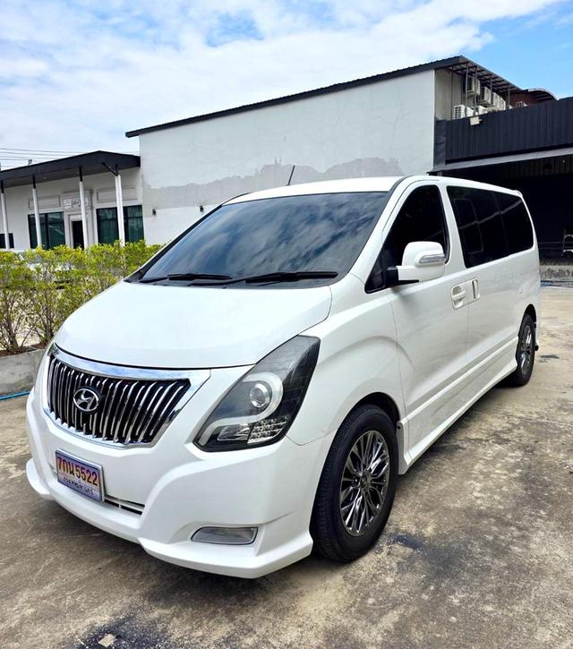 ขาย Hyundai H1 2.5Limired ปี16