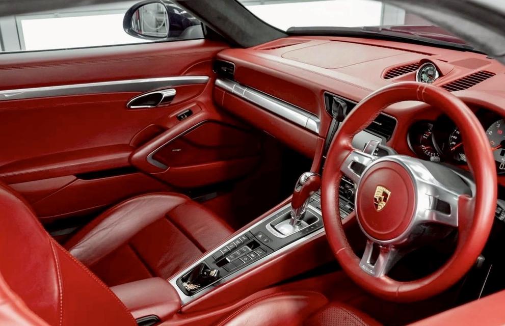 Porsche 911 Carrera S (991.1) 3