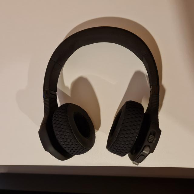 JBL UA Sport Wireless Train  2