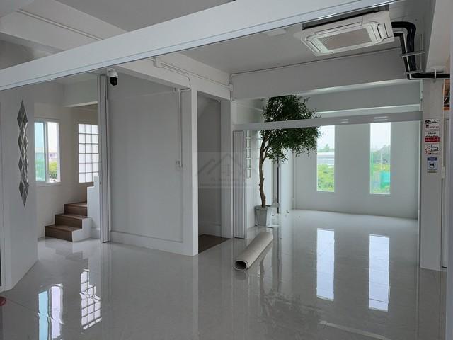 ให้เช่าบ้านอาคาร 4 ชั้น 698 ตรม. 9 ห้องนอน ย่านพัฒนาการตัดใหม่ ซอยพัฒนาการ97