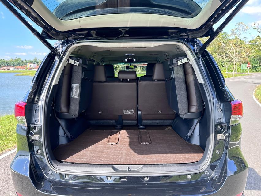 TOYOTA FORTUNER 2015 2.8 V 2WD AT 💓 รถครอบครัวมือเดียว ตัวท็อปทูวิน สภาพป้ายเเดง เดิมๆโรงงาน เครื่องยนต์-ช่วงล่างดี อออฟชั่นครบ พร้อมขับทันที 14