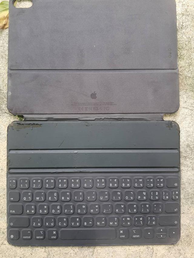 Apple Smart Keyboard Folio ยี่ห้อ Apple สำหรับ iPad Pro และ iPad Air  13