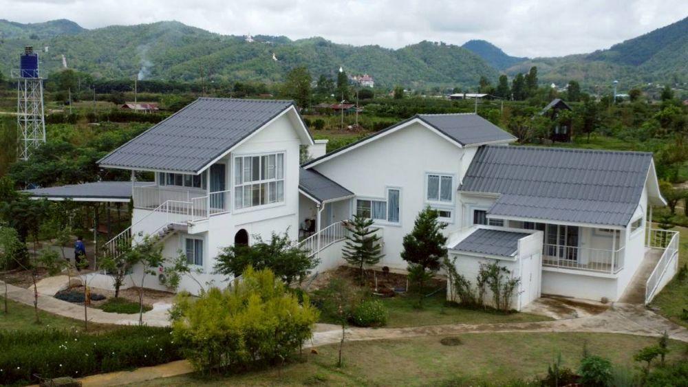 ขายบ้านพักตากอากาศ พื้นที่ 10-2 ไร่ วิวเขาล้อมรอบ เงียบสงบ ตรงข้ามวัดท่าตอน จ.เชียงใหม่  2