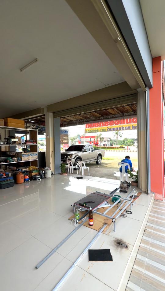 ขาย อาคารพาณิชย์ 3 ชั้น HS079 ถูกกว่าประเมิน ทำเลดี ติด 4 เลนส์ หนองเหียง พนัสนิคม ชลบุรี . 518 ตรม 42.7 ตรว ใกล้ปั๊มคาล 2