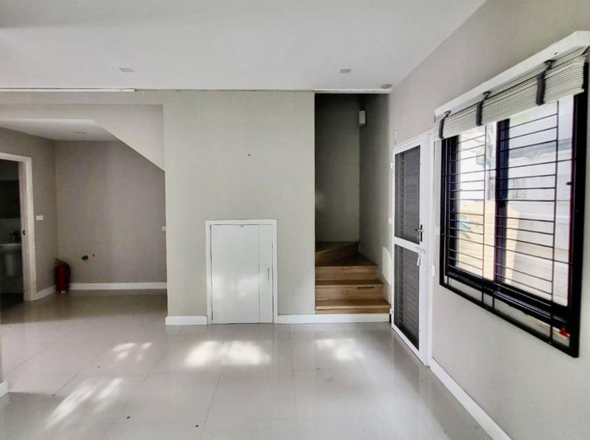 ขายทาวน์เฮาส์ 3 ชั้น Patio วัชรพล-รามอินทรา - 31 ตร.ว *หลังริม ใกล้เพลินนารีมอลล์* 2